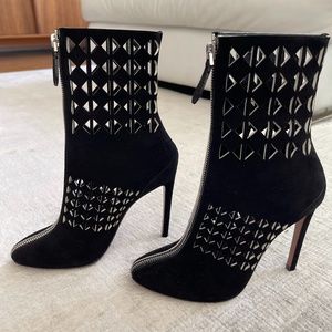 Alaia Boots (Size 35 or 5 US)